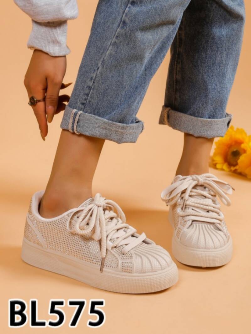 Buty sportowe damskie Roz 36-42 / 12 par